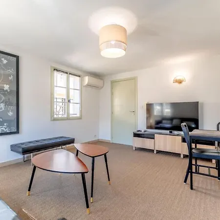 Апартаменти Les Lices A L Cozy & L Shellter